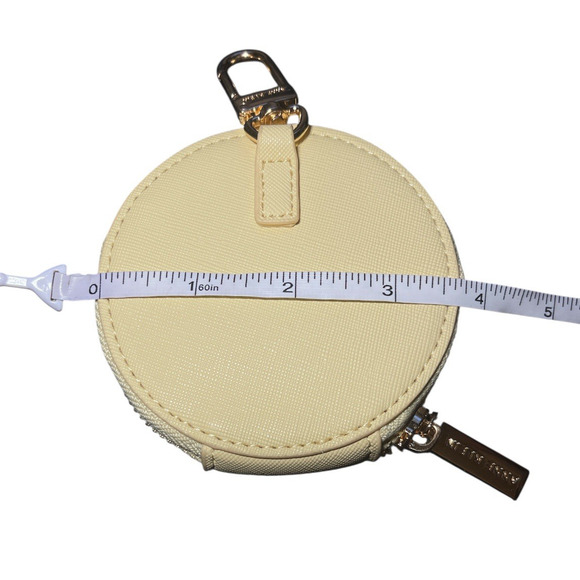 NEW Anne Klein Round Coin Purse Clip Cream Zip Close Pouch Swivel Clip - Picture 8 of 9